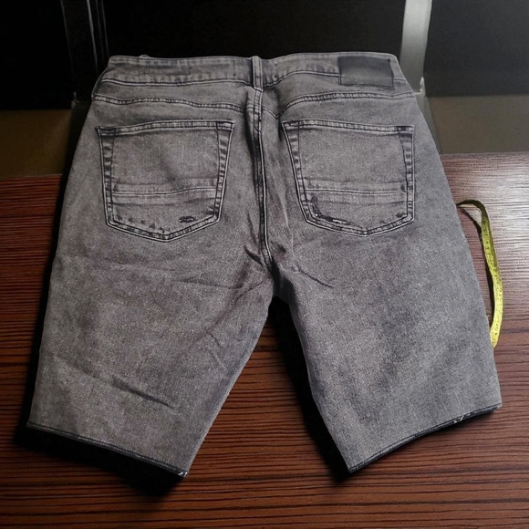 PacSun Gray Distressed Men's Shorts - Picture 2 of 5